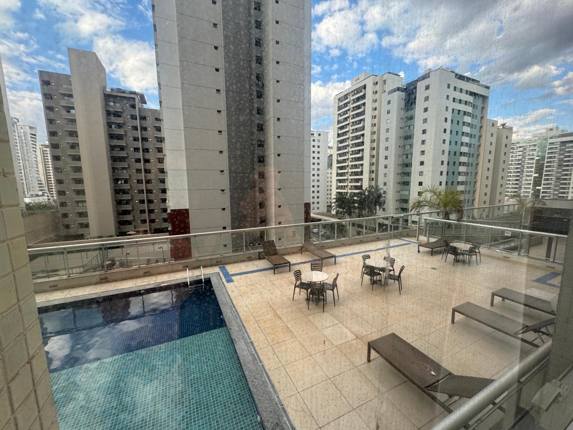 Em S4 Apartahotel *